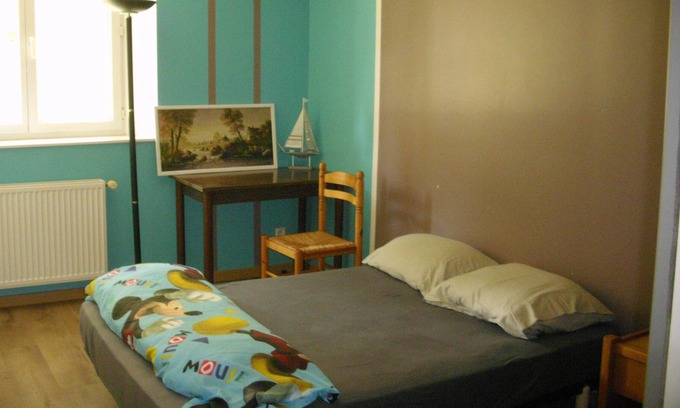 Gray Casa | la chambre des mesange