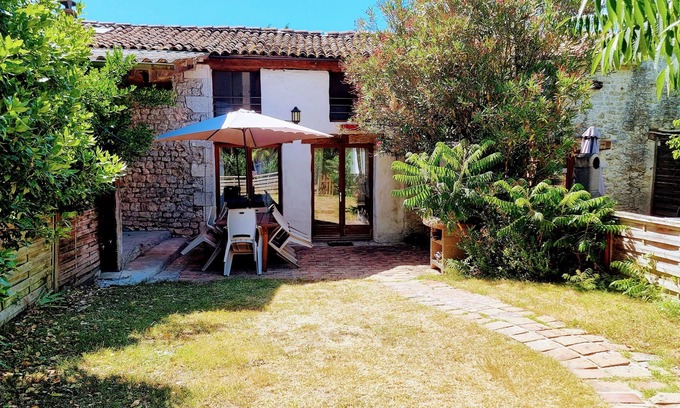 Saint-Just-Luzac Casa | La Charrue Gite 4 Chambres