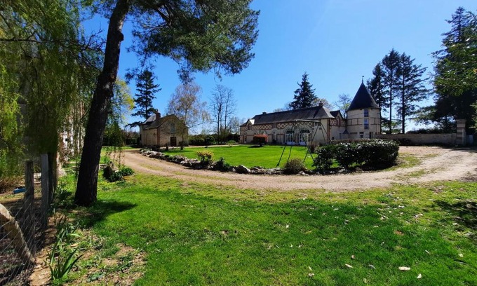 Beaumont-Louestault Casa | La Chauvellière, un écrin de verdure dans un cadre historique