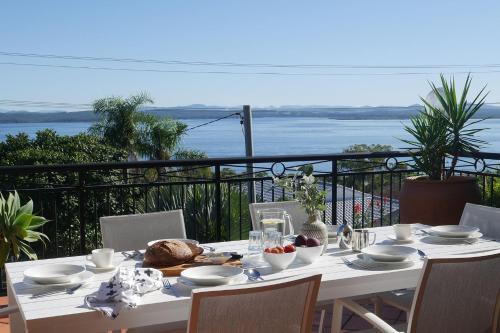 Nelson Bay Casa | La Cima, 31 Wallawa Road - premium property with stunning views, Wi-Fi, Air Conditioning, Linen and Bed Making Supplied
