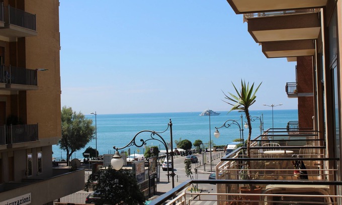 Salerno Cama Y Desayuno | La Collina dei Ciliegi