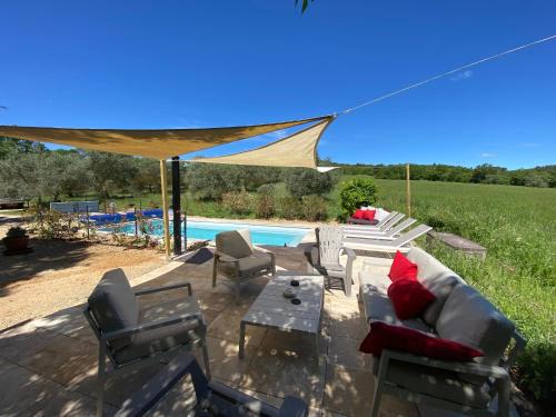 Saint-Laurent-du-Verdon Cama Y Desayuno | La Colombiere du Château