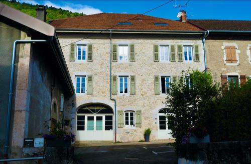 Collonges Casa | La Colonie d'Antan