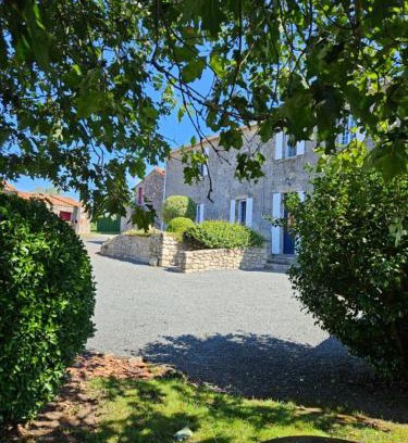 Mauleon Casa | La Commanderie Grand Gite 10kms " Puy duFou"