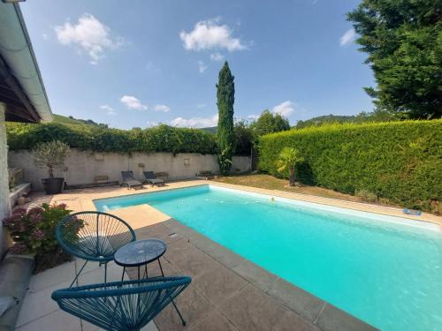 Le Perreon Casa | La Commanderie - Le Perreon