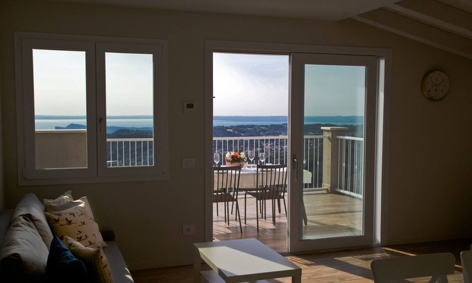 Villanuova sul Clisi Apartamento | La Cornice sul Garda - Il Sambuco - Vista al lago - Terraza grande - wifi