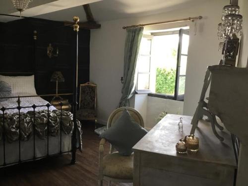 Verteuil-sur-Charente Casa | La Cour Blanche