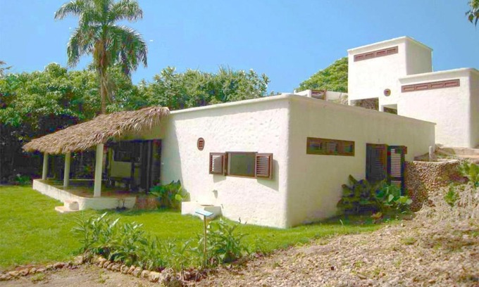 Las Galeras Casa | La Cueva Eco-Lodge