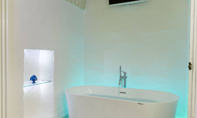 Ostuni Chalet De Esquí | La Dimora del Tempo con Jacuzzi by Wonderful Italy
