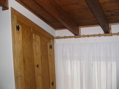 Villaverde de Guadalimar Chalet De Esquí | La Encina B