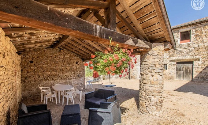 Berze-le-Chatel Casa | La Ferme des Raveaux