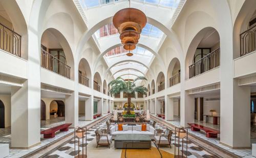 An Thoi Complejo | La Festa Phu Quoc, Curio Collection By Hilton