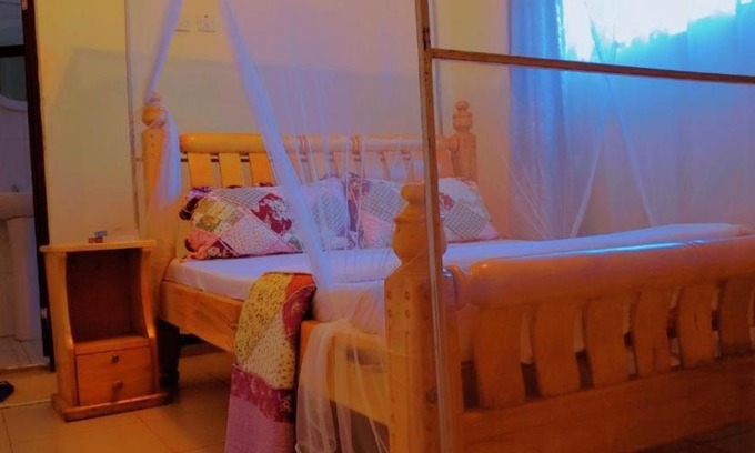 Entebbe Casa | La Feve Beach Hotel Entebbe Uganda