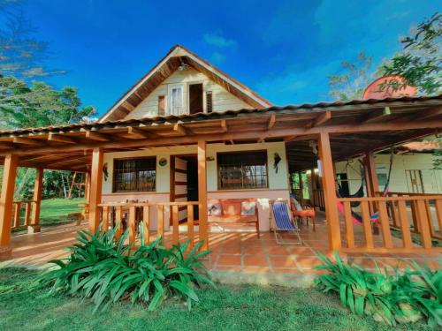 Pacuare Reserve Chalet De Esquí | La Flor de Loto