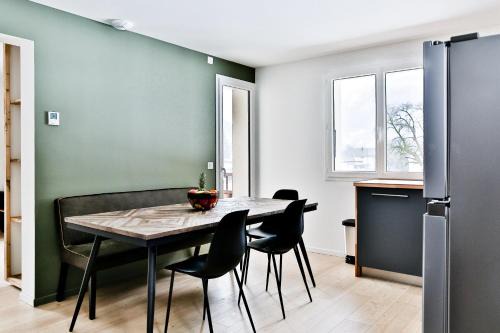Thones Apartamento | La forêt