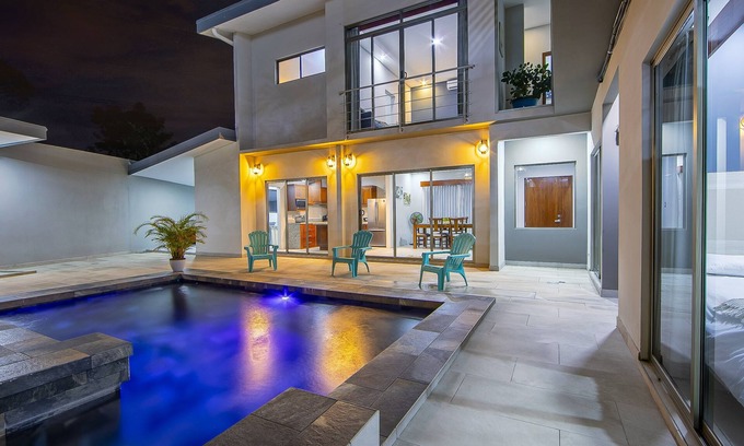 Barrio Pilo Casa | Fortuna Deluxe Vacation Home / Private Pool / Volcano View