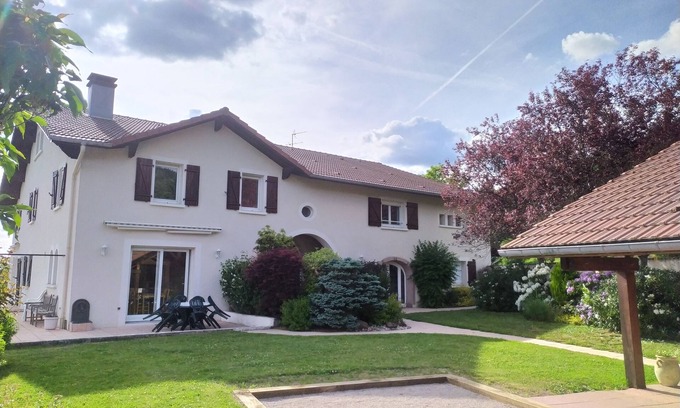 Saint-Etienne-les-Remiremont Casa | Gran albergue para 14 personas en Saint Eienne les Remiremont - VOSGOS