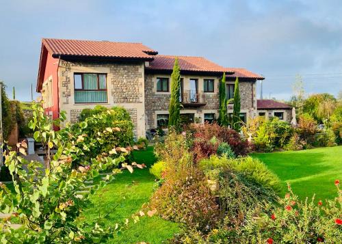 Vispieres Casa | La Fuentona de Santillana