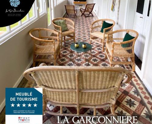 Grand Bois Casa | La Garçonniere