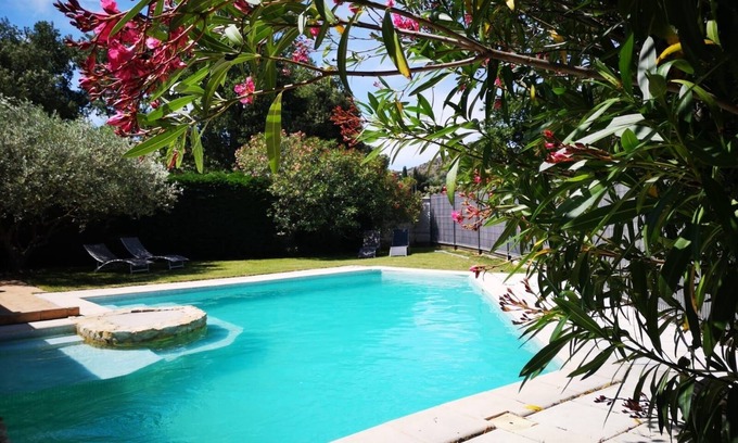 Saint-Victor-la-Coste Casa | La Garrigue - Maison avec piscine 20min d'Avignon