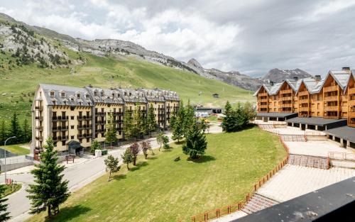 Candanchu Apartamento | La gran plaza de candanchu