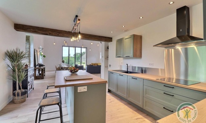 Livre-sur-Changeon Casa | The swallow barn