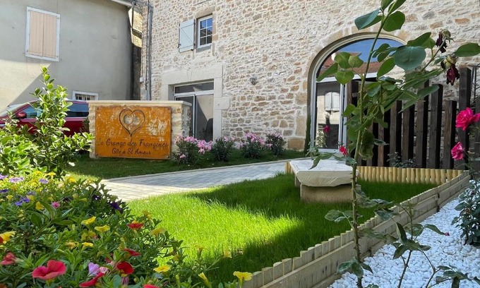 Saint-Amour Cama Y Desayuno | LA GRANGE DES FRANGINES