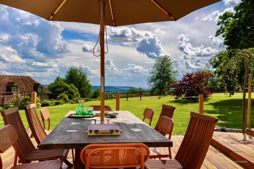 Le Mesnil-Simon Casa | La Grange du Tillieul - Haras de la varende