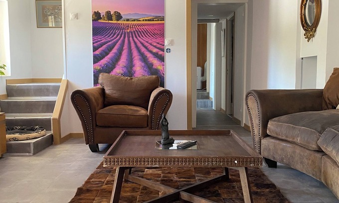 Queyssac Casa | La Grange en Pierre -chic with private pool