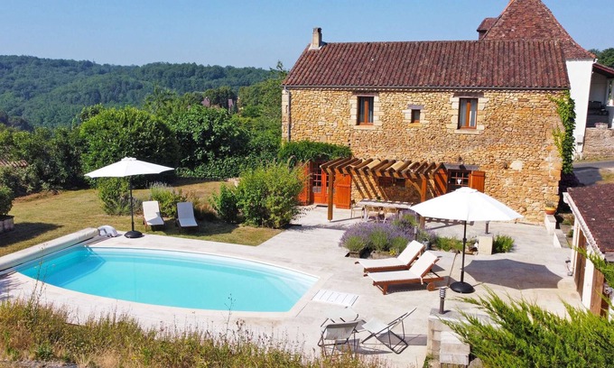 Cales Casa | La Grange