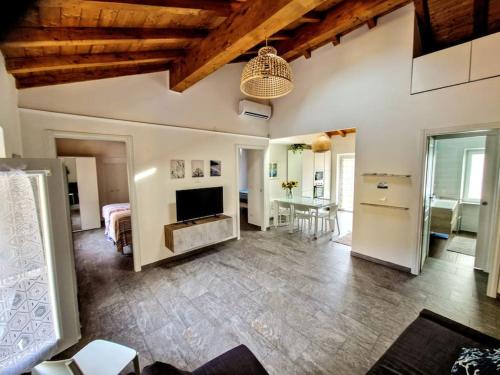 Struppa Apartamento | LA GRAZIOSA Fully Air Conditioned Flat