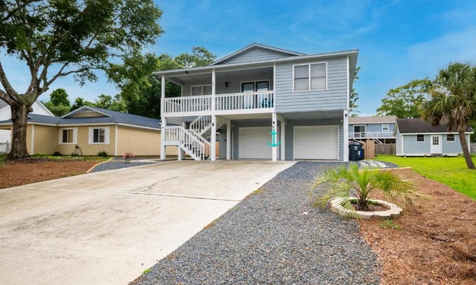 Tranquil Harbour Casa | La Isla Bonita by Oak Island Accommodations
