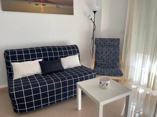 Puerto de Mazarrón Apartamento | La Isla
