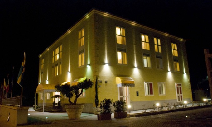 Magazzeno Hotel | La Isla Resort