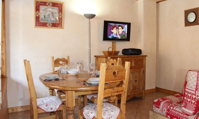 Valmorel Chalet De Esquí | La Lauzière 3-room apartment 55 m2 200 m from the free bus stop and 300 m from the ski lift