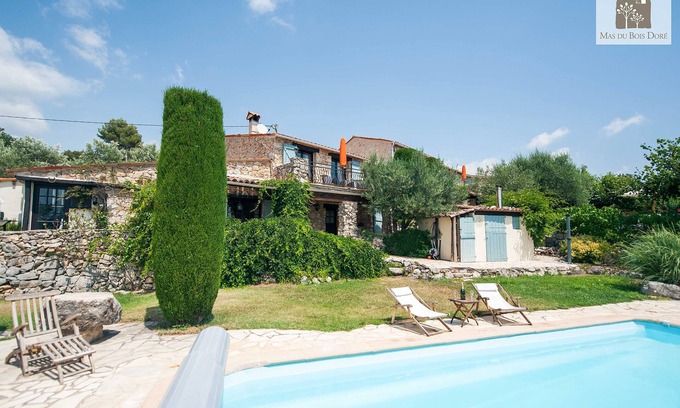 Mons Casa | Lujoso y romántico Olive Farm House Apartment con hermoso interiorismo