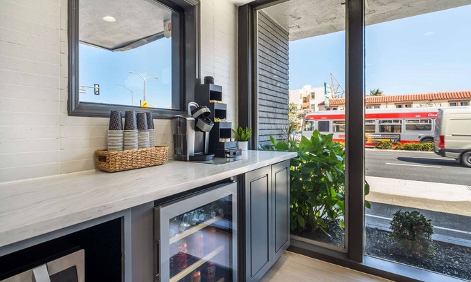 Cow Hollow Hotel | La Luna Inn, Ascend Hotel Collection