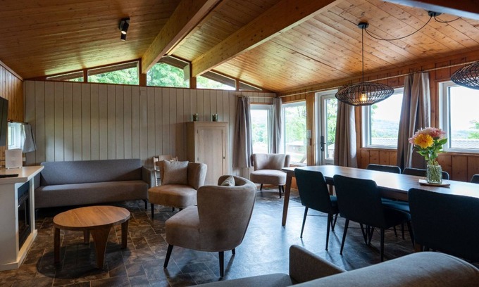 Hastiere Chalet De Esquí | La Lune Comfort 6p - Tres Habitaciones Chalet, Capacidad 6