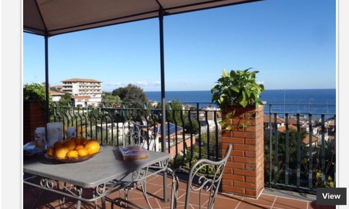 Aci Trezza Apartamento | La Magnolia