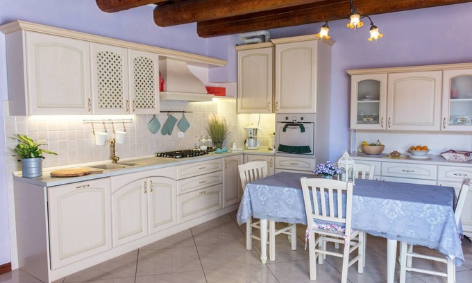 Lugo Cama Y Desayuno | La Maison B&B