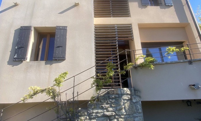 Entrechaux Chalet De Esquí | La maison basse sous le Chateau