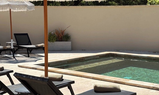 Grillon Villa | La Maison D'ambrine - Villa Grignan