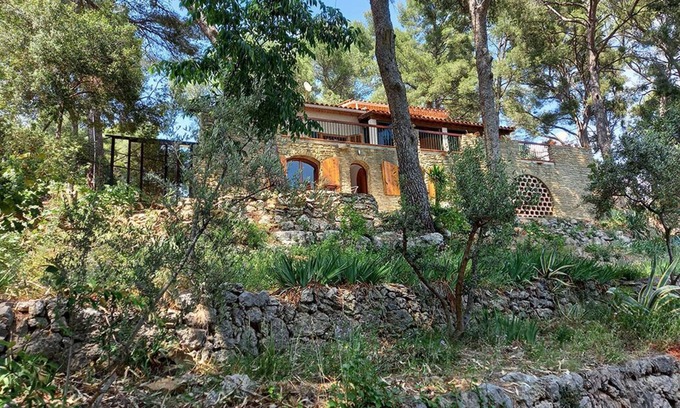 Le Castellet Casa | LA Maison Dans LES Pins