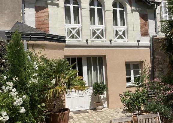 Angers Apartamento | La Maison du Cocher - Chambre indépendante climatisée en Hypercentre - Lit Queen Size