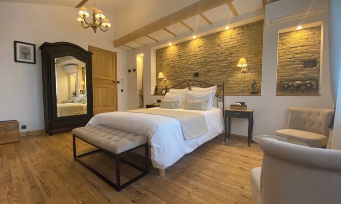 Labarthe-sur-Leze Cama Y Desayuno | La Maison du Poëlon