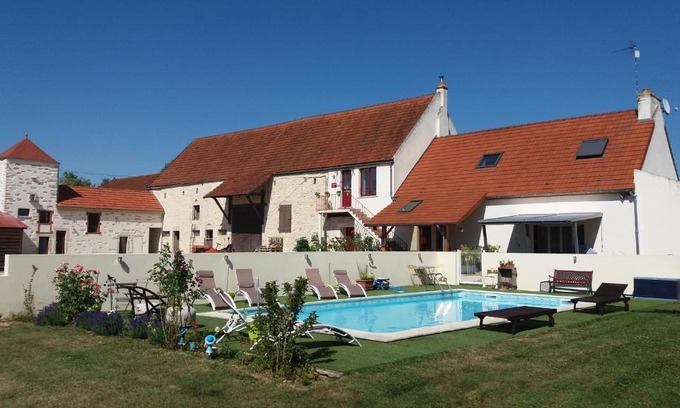 Ladoix-Serrigny Cama Y Desayuno | La Maison Rouge Ladoix - Proche Beaune