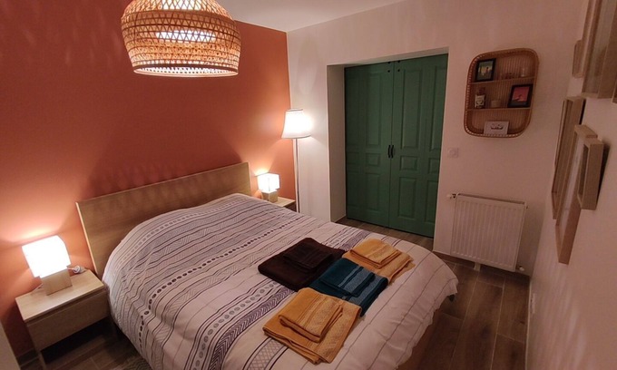 Chanteloup-en-Brie Apartamento | La Maisonnette - 12 minutes from Disneyland Paris!