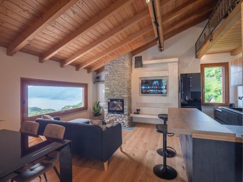 Vestreno Apartamento | LA MANSARDA Como Lake