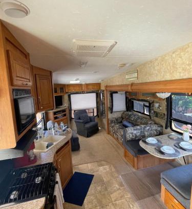 La Mesa Otro | La Mesa Cozy Camper