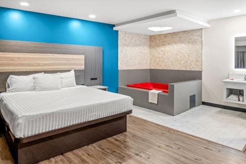 South Wrigley Hotel | La Mirage Inn - Long Beach